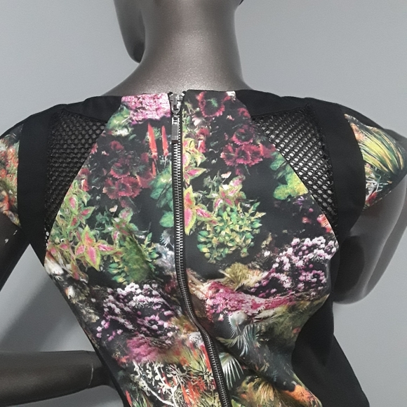 Mario Serrani Italian Floral & Black Midi  pencil Dress Sz 4 - Picture 9 of 10